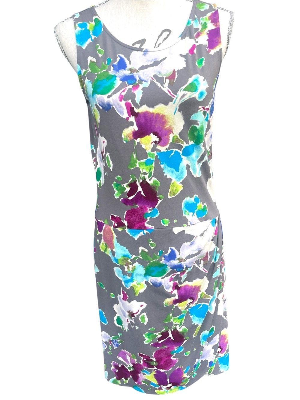 Tommy Bahama Gray Watercolor Floral Sleeveless Sheath Dress (M)